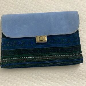 Cute clutch